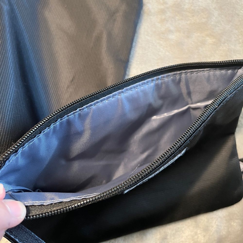 E.T.A 2pc Travel Zip Pouches - Picture 3 of 3